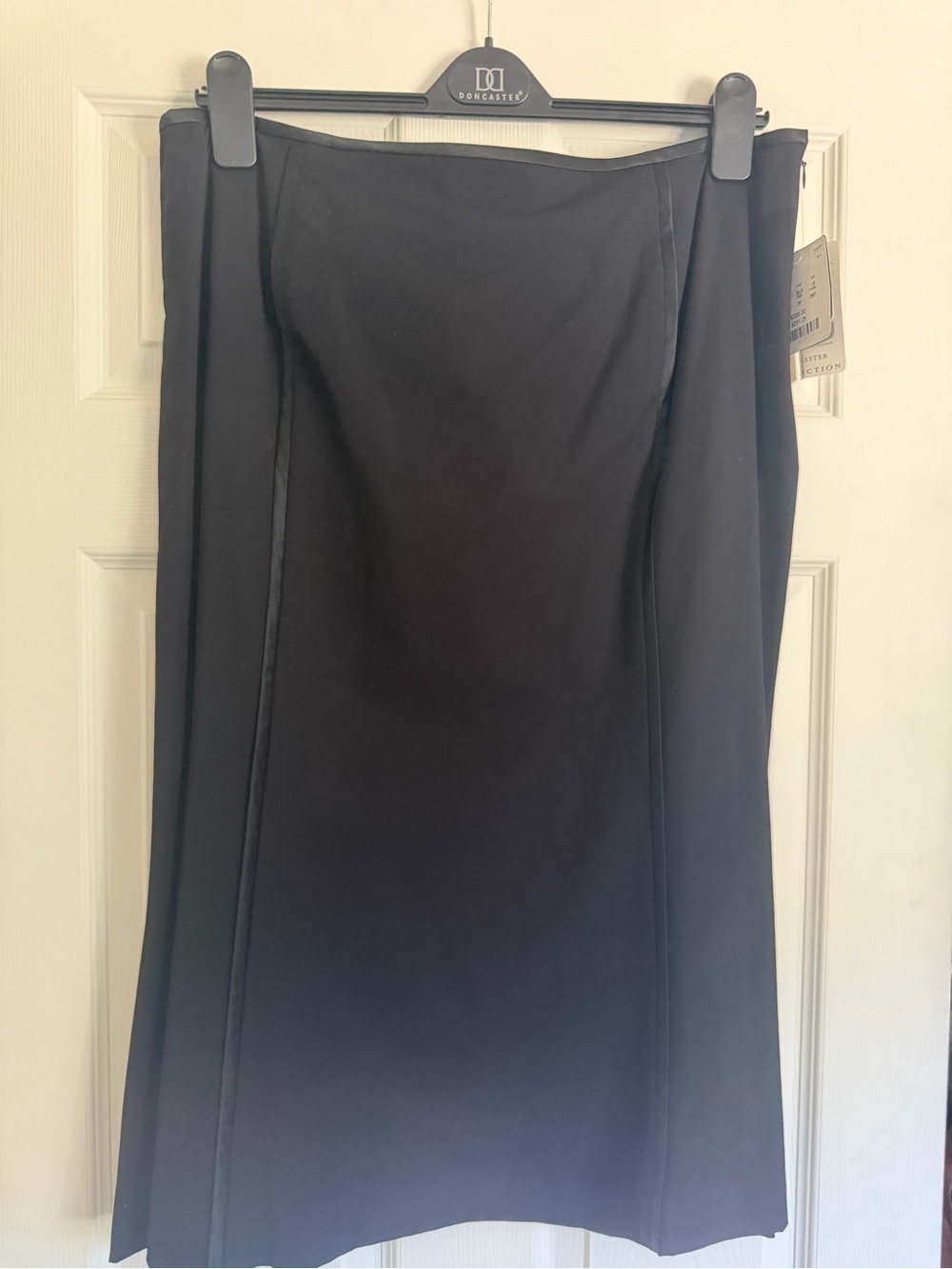 Doncaster Black Pencil Skirt - satin piping Detail